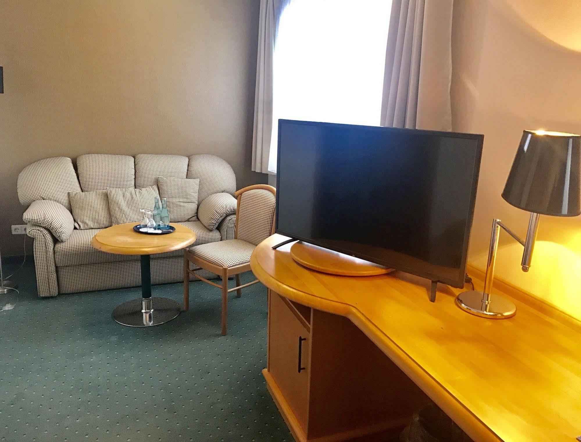 Hotel Berlin - Greenline Hotel Zossen Kültér fotó